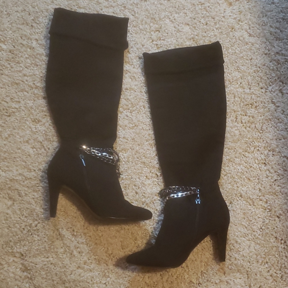 Velvet Heart black suede boots